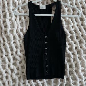 Aritzia Wilfred button contour tank